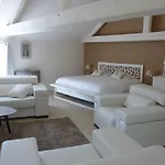 Le Saint Martin Hotel 2*
