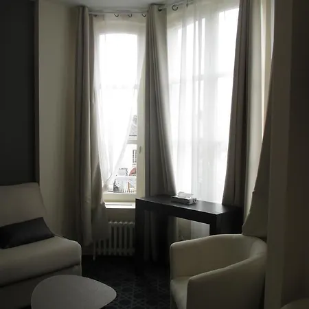 Ξενοδοχείο Le Saint Martin 2*